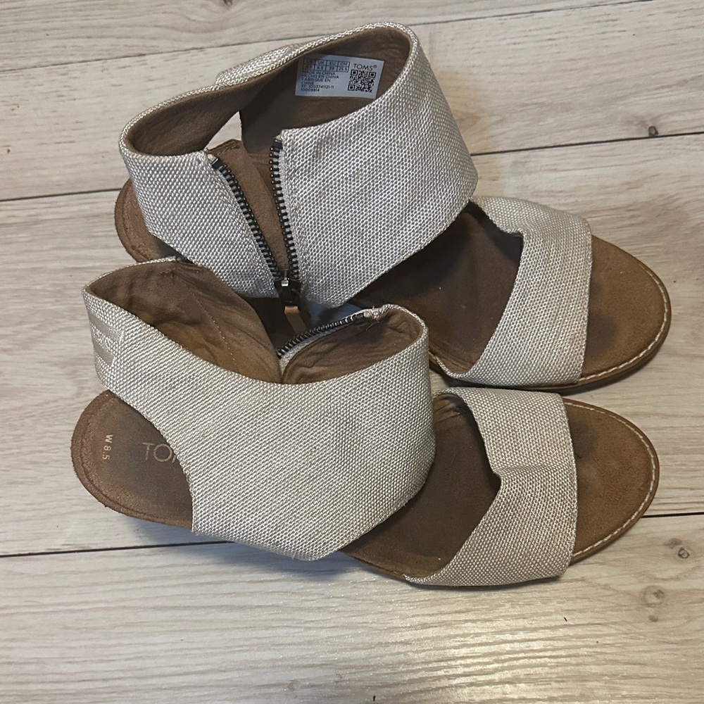 Toms Women's Tan Open-Toe Sandals